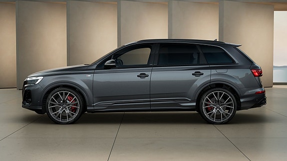 Audi Q7 3 of 5