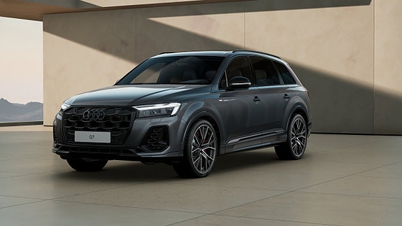Audi Q7 2 of 5