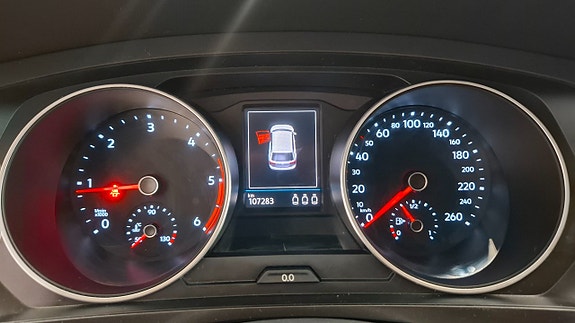 Volkswagen Tiguan 12 of 14