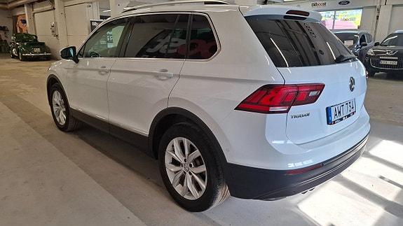 Volkswagen Tiguan 6 of 14