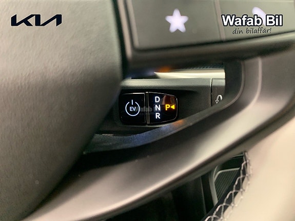 Kia EV4 12 of 25