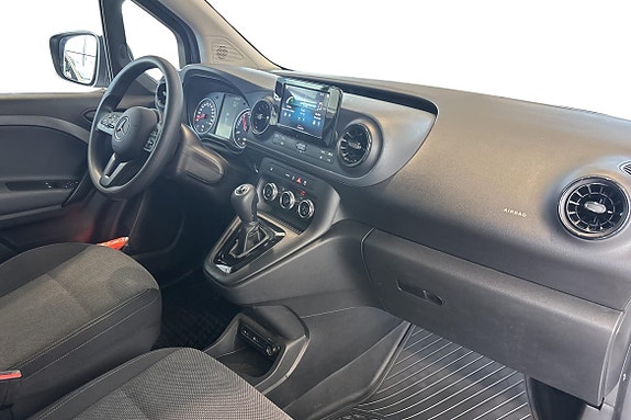 Mercedes-Benz eCitan 12 of 23