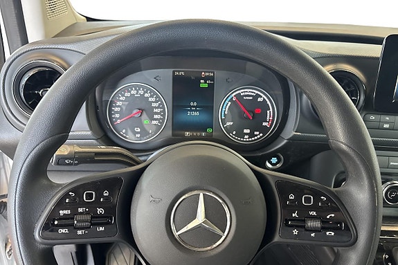 Mercedes-Benz eCitan 10 of 23