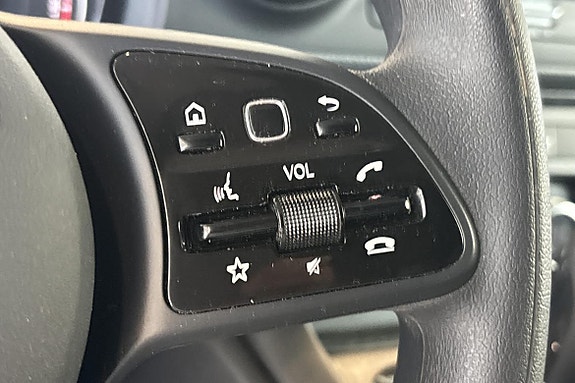 Mercedes-Benz eCitan 19 of 23