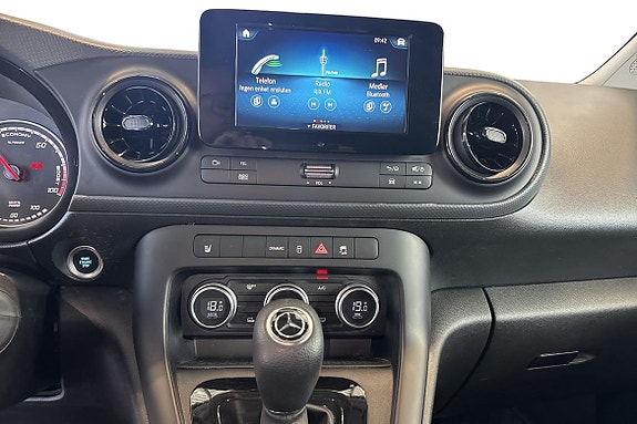Mercedes-Benz eCitan 11 of 23