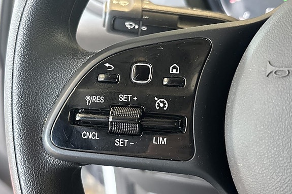 Mercedes-Benz eCitan 18 of 23
