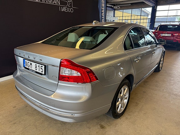 Volvo S80 3 of 13
