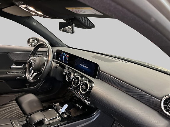Mercedes-Benz A220 9 of 20