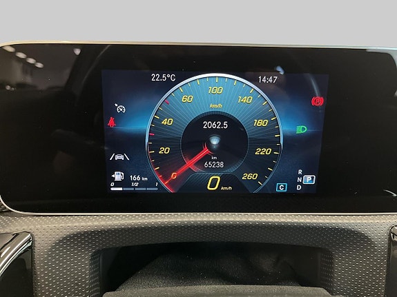 Mercedes-Benz A220 14 of 20