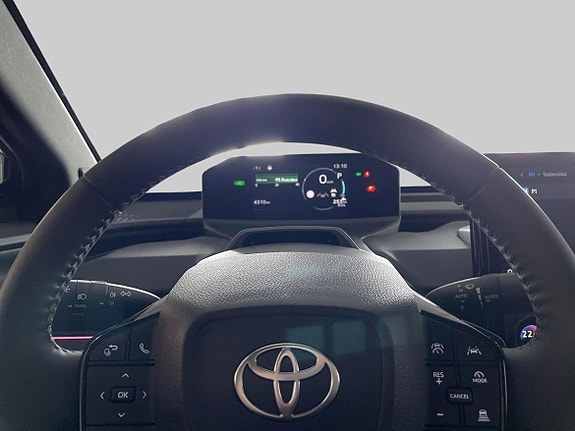 Toyota bZ4X 14 of 25