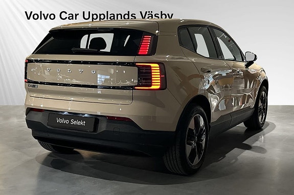 Volvo EX30 5 of 12
