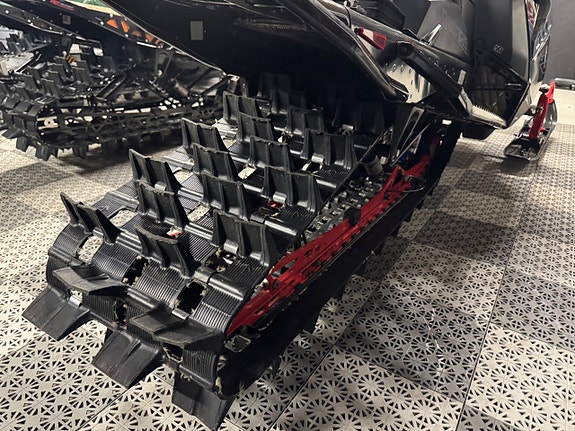 Polaris RMK KHAOS 9R 146 7S - 23 7 of 8
