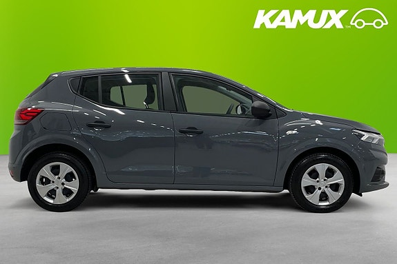 Dacia Sandero 2 of 5