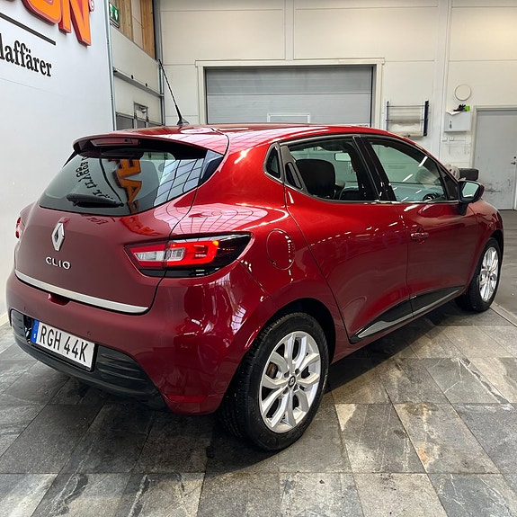 Renault Clio 3 of 5