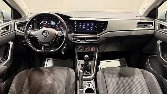 Volkswagen Polo 10 of 19