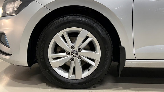 Volkswagen Polo 19 of 19