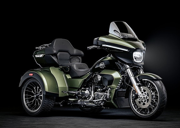 Harley-Davidson Street Glide 3 Limited 2 of 12