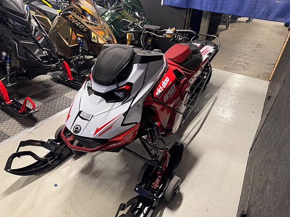Ski-Doo FREERIDE 850 E-TEC SHOT 146 - 23 4 of 9