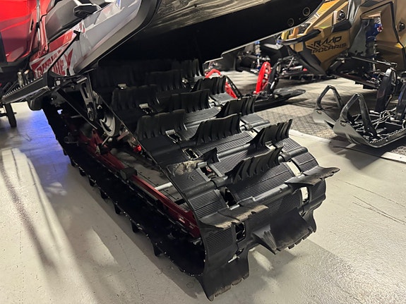 Ski-Doo FREERIDE 850 E-TEC SHOT 146 - 23 8 of 9