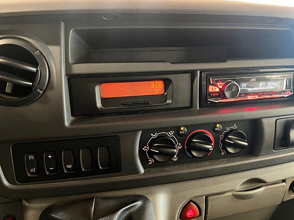 Renault Master 8 of 10