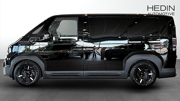 Kia PV5 2 of 5