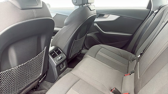 Audi A4 allroad 11 of 12