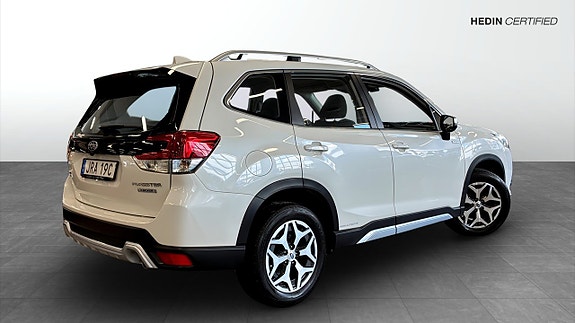 Subaru Forester 2 of 5