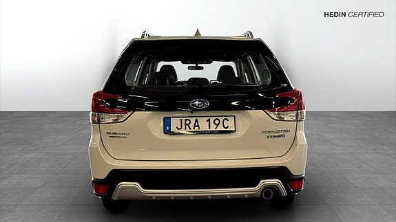 Subaru Forester 7 of 12