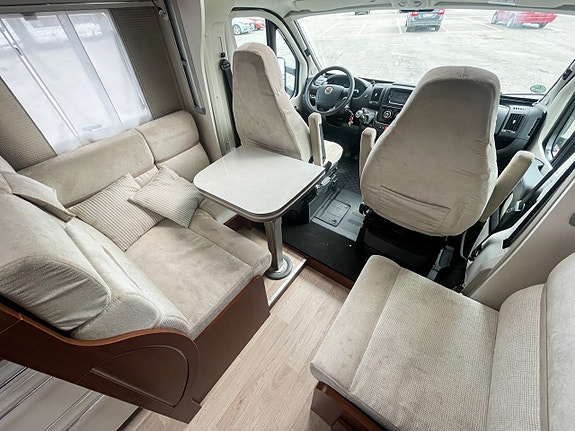 Rapido 650F - Queenbed, Taksäng, 5 åkande, 3500kg 12 of 18