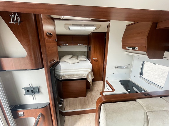 Rapido 650F - Queenbed, Taksäng, 5 åkande, 3500kg 7 of 18