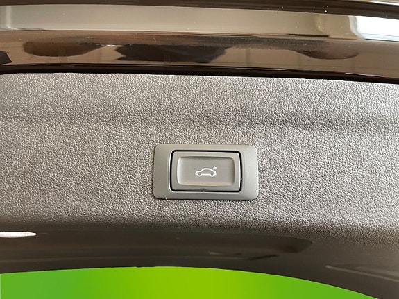 Audi A6 9 of 16