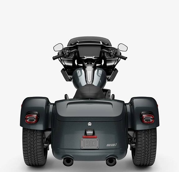 Harley-Davidson Road Glide 3 7 of 9