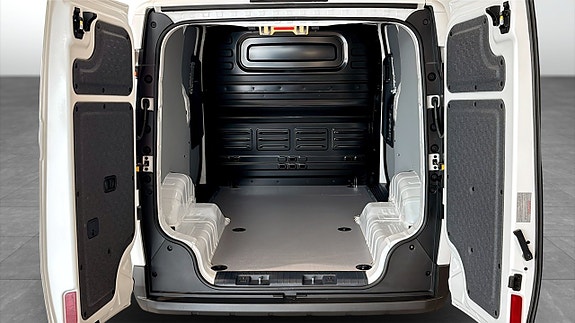 Kia PV5 7 of 12