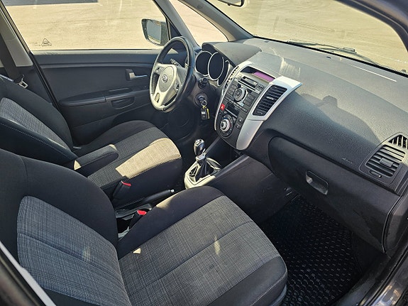 Kia Venga 7 of 7