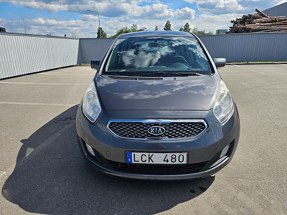 Kia Venga 2 of 5