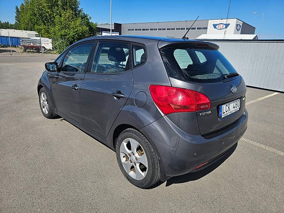 Kia Venga 4 of 5