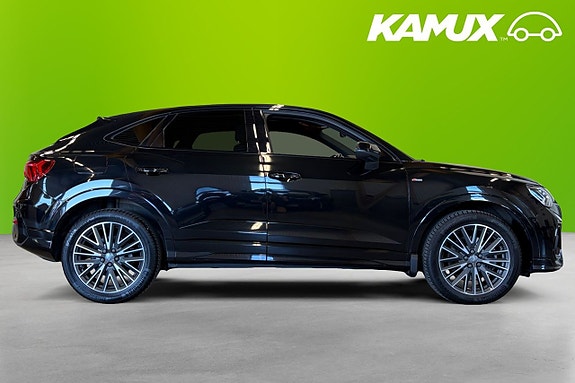 Audi Q3 2 of 5