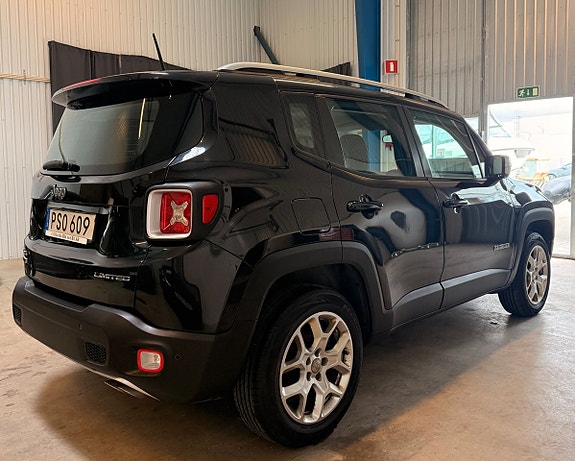 Jeep Renegade 4 of 5
