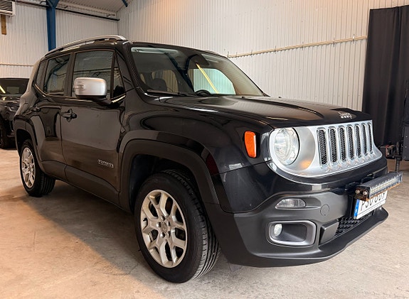 Jeep Renegade 5 of 5