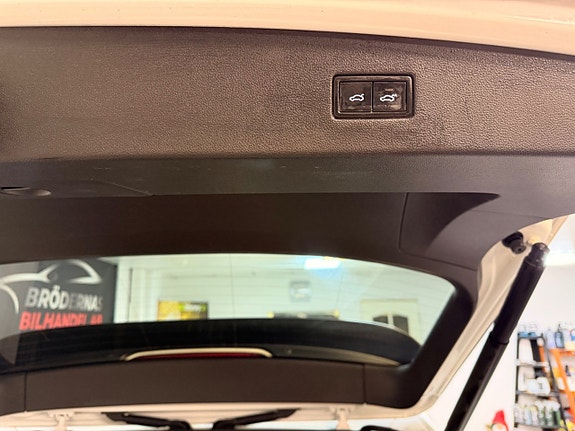 Volkswagen Tiguan Allspace 15 of 27
