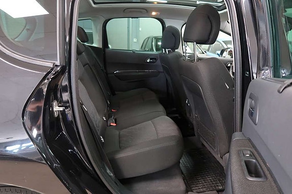 Peugeot 3008 8 of 12