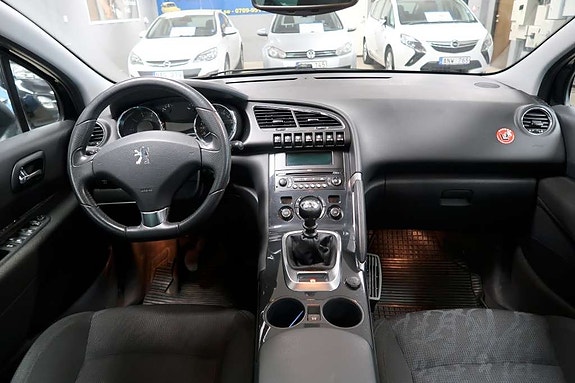 Peugeot 3008 10 of 12