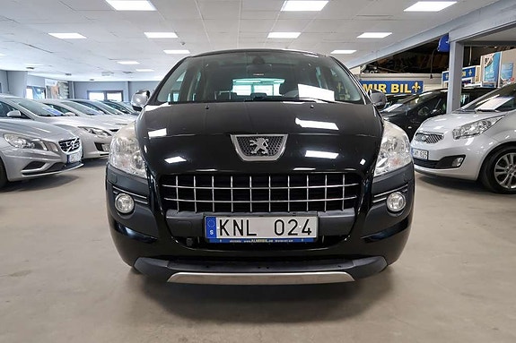 Peugeot 3008 2 of 5