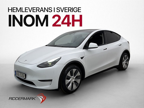 Tesla Model Y 4 of 30