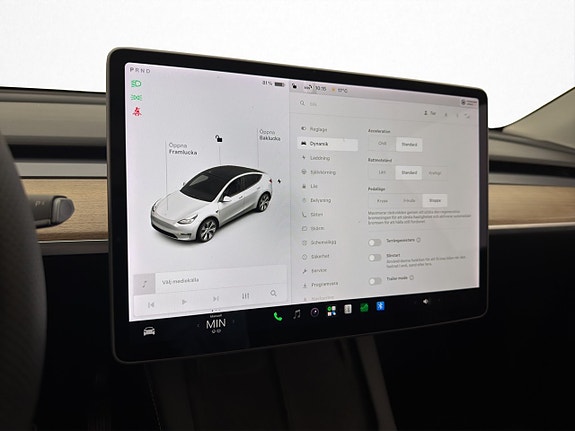 Tesla Model Y 21 of 30