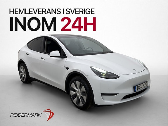 Tesla Model Y 4 of 30