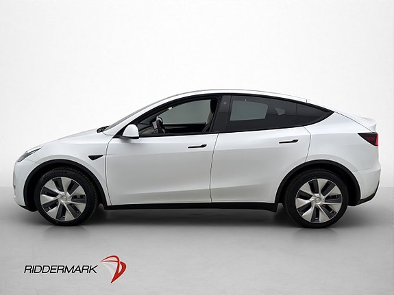 Tesla Model Y 5 of 5