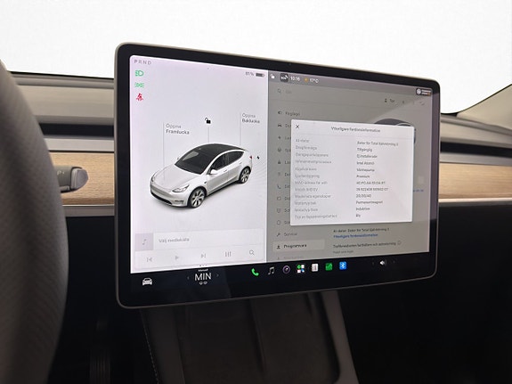 Tesla Model Y 19 of 30