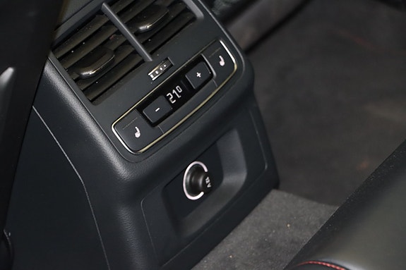 Audi RS4 15 of 27