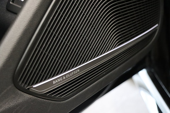 Audi RS4 26 of 27